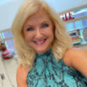 Meet your Posher, Leslie